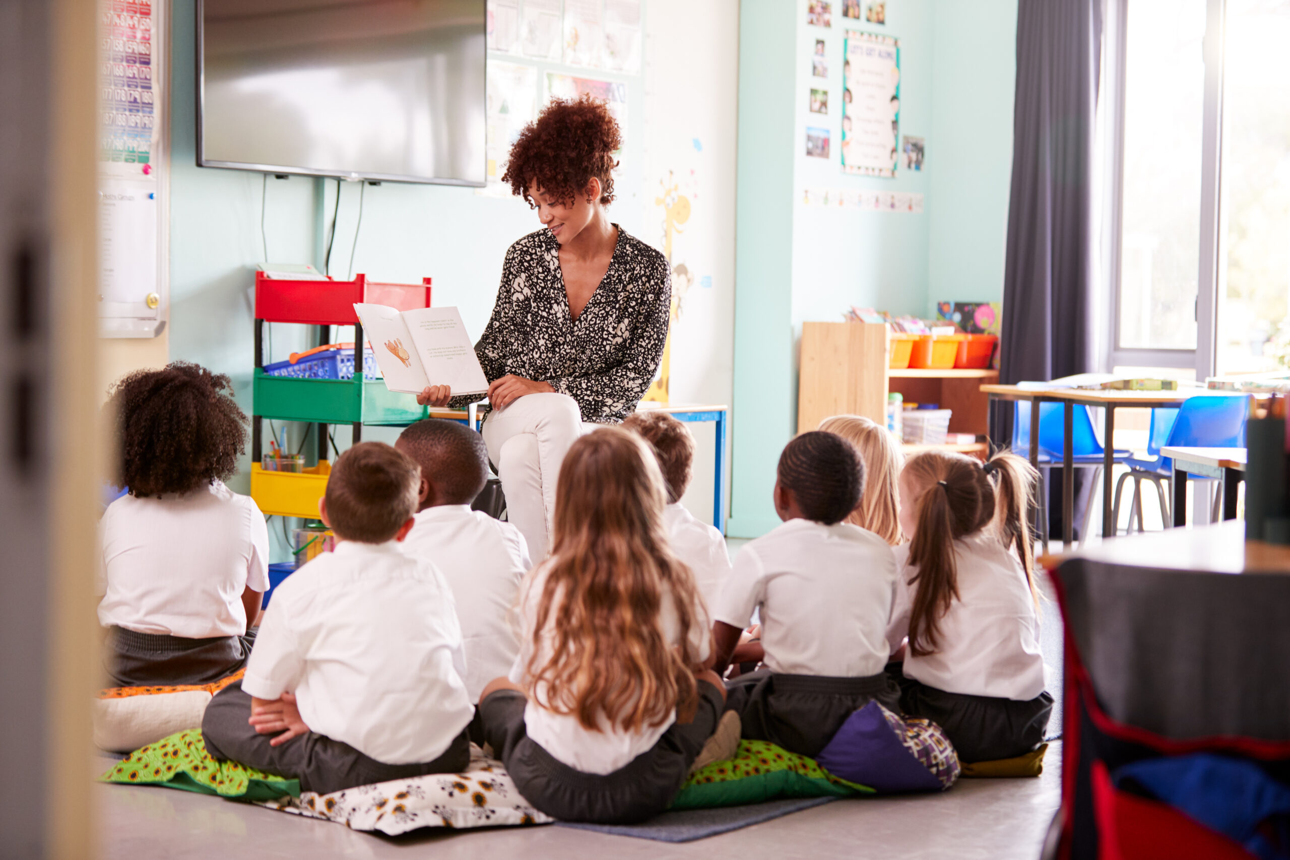 Elementary class discussion for fostering self-control